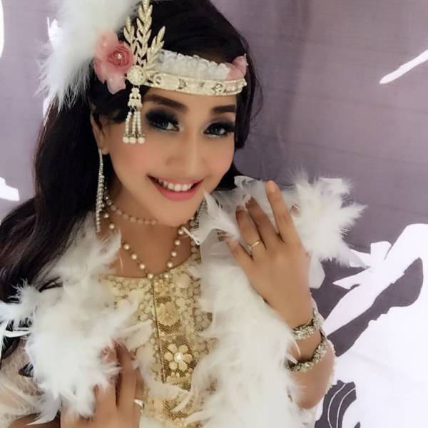 Menikah dengan Bule, Rumah Tangga 6 Artis Ini Berakhir Cerai