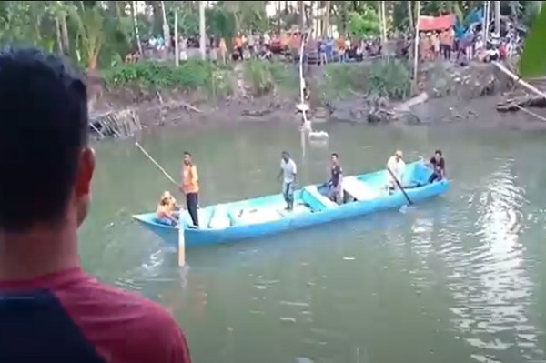 Geger! Remaja Tewas Diterkam Buaya, Mayatnya Diseret ke Dalam Sungai Jadi Tontonan Warga