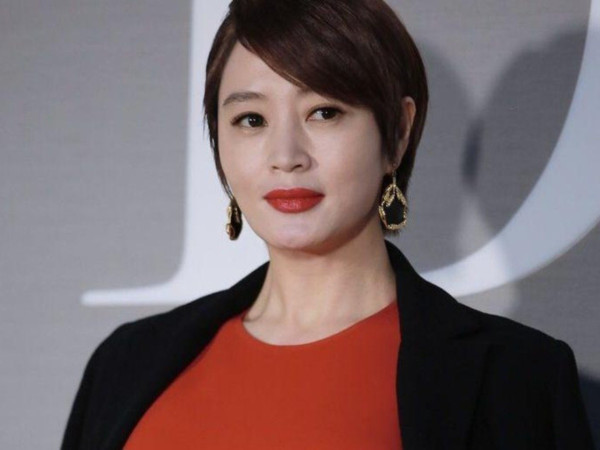10 Bintang Korea Tercantik 2021 Menurut Lembaga Penelitian KBS