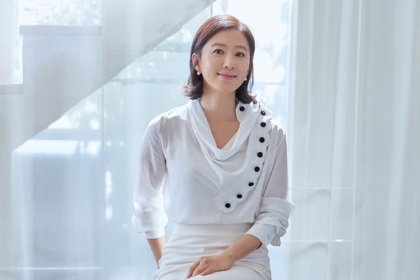 10 Bintang Korea Tercantik 2021 Menurut Lembaga Penelitian KBS