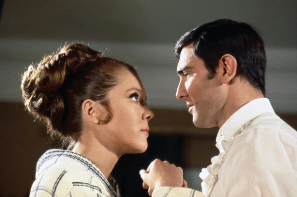 Pemeran James Bond dari Masa ke Masa, Ada Sean Connery hingga Daniel Craig