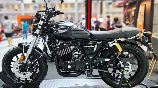 Gempur Kawasaki W250, GPX Legend 250 Berubah Total