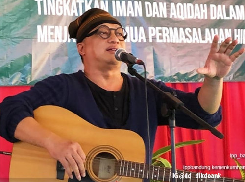 Selebriti Indonesia Punya Garis Keturunan Kerajaan, Ini Daftarnya