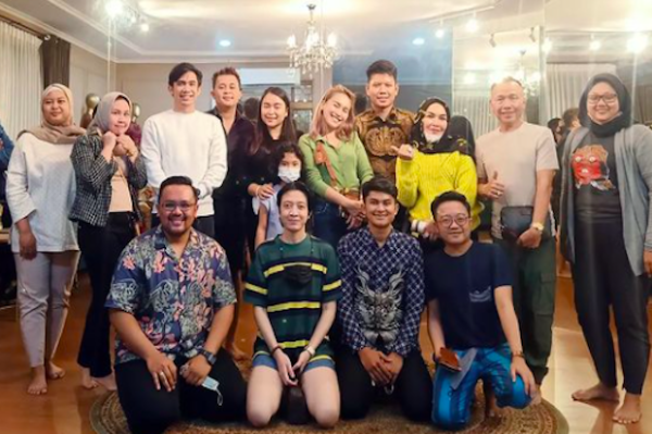 Orang Tua Ayu Ting Ting Persiapkan Pernikahan Anak, untuk Pelantun Alamat Palsu atau Syifa?