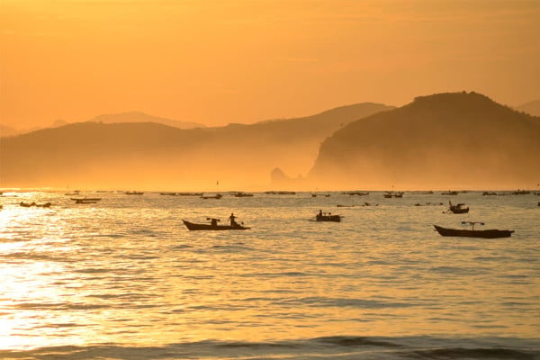 Plesiran ke Mandalika, Jangan Lupa Kunjungi 5 Pantai Indah Ini