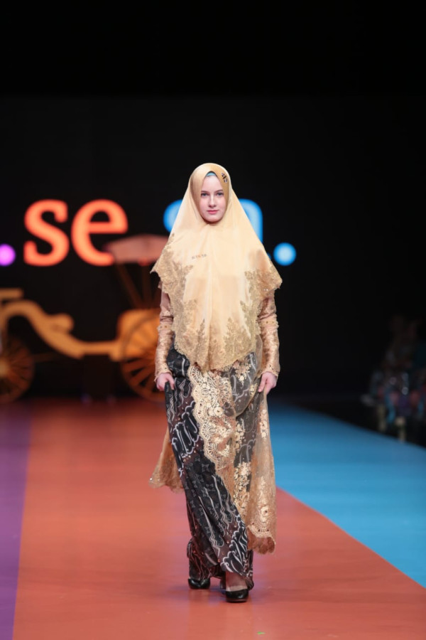 Intip 6 Tren Busana Muslim 2021, Home Dress hingga Wedding Syar'i
