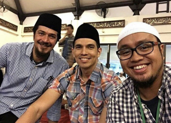 5 Artis Pria Ubah Penampilan Setelah Hijrah, Nomor 3 Benci Musik