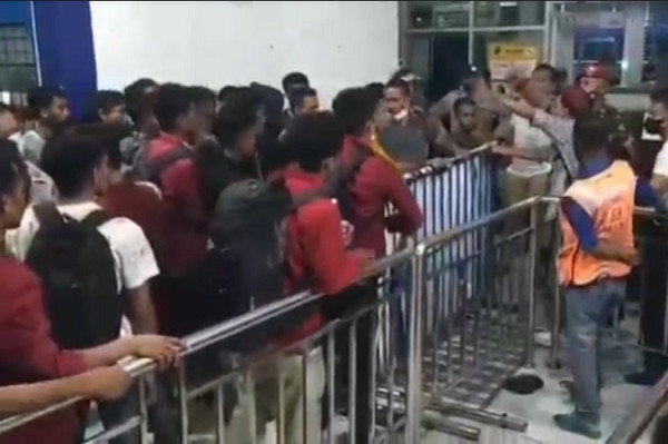 Brutal! Tak Punya Tiket Kapal, Rombongan Mahasiswa Peserta Muktamar XIX IMM Ngamuk di Pelabuhan