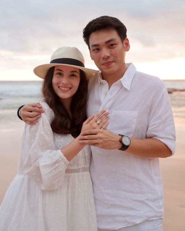Selamat! Chelsea Islan Resmi Dilamar Rob Clinton Kardinal