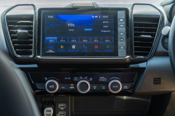12 Alasan Memilih Honda City Hatchback RS untuk Mobil Harian
