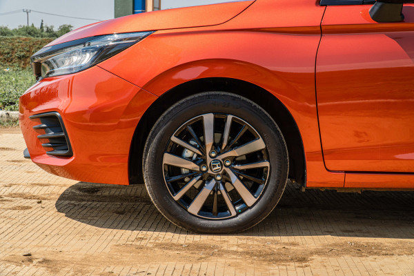 12 Alasan Memilih Honda City Hatchback RS untuk Mobil Harian