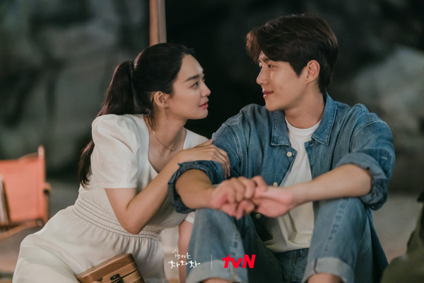 6 Pasangan Drama Korea dengan Chemistry Terbaper 2021