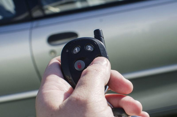 Cara Mematikan Alarm Mobil yang Tiba-tiba Bunyi Sendiri