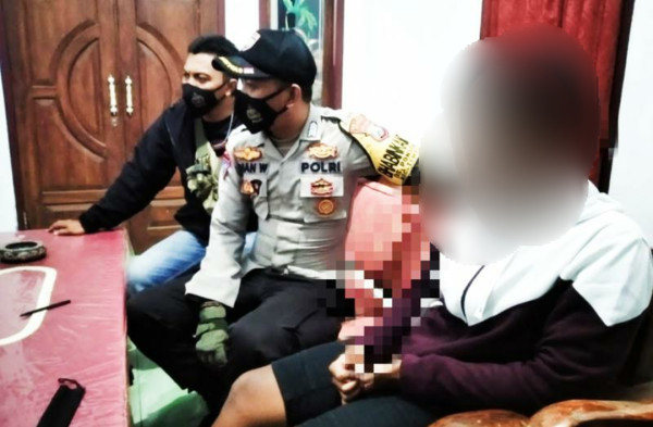 Diduga Diputus Pacar, Gadis Cantik Ini Nekat Bunuh Diri Lompat dari Atas Jembatan