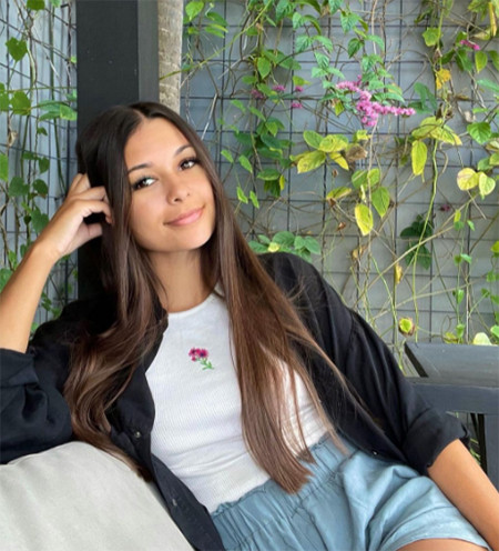 5 Pesona Ria Andrews, Pacar Baru Stefan William