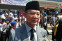 floating-Banyak Sorotan Miring...