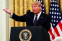 floating-Trump Teken UU Sanksi...
