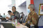 floating-KPK Monitor Penyaluran...