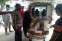 floating-Pria Ini Nekat Bakar...