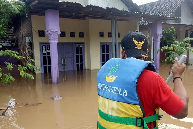 Ratusan Rumah Warga di Jombang Terendam Banjir 1,5 Meter