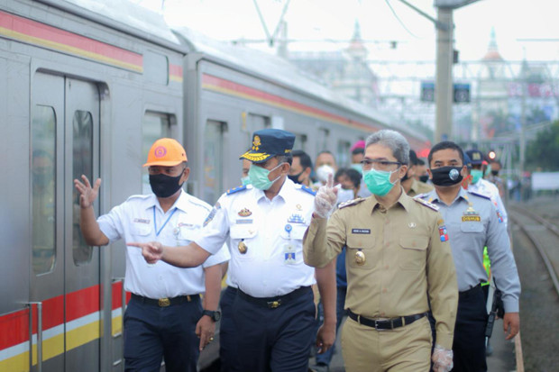 Jam Operasional KRL...