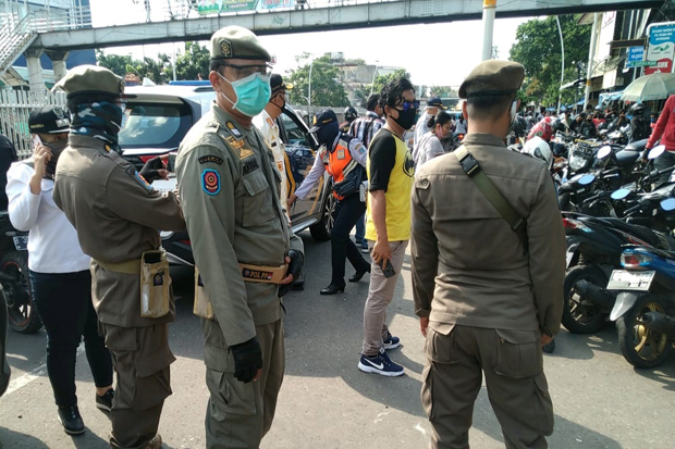 Jelang Lebaran, Petugas...