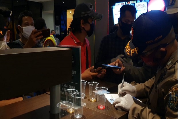 Langgar Jam Malam, Satpol...