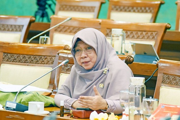 PKS Kritisi PP Nomor...