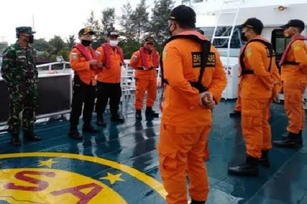 Kapal Kargo Berpenumpang...