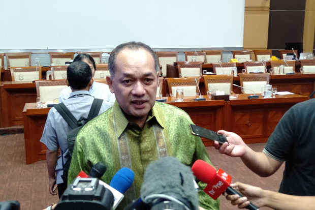 Lewat UU Penyiaran,...