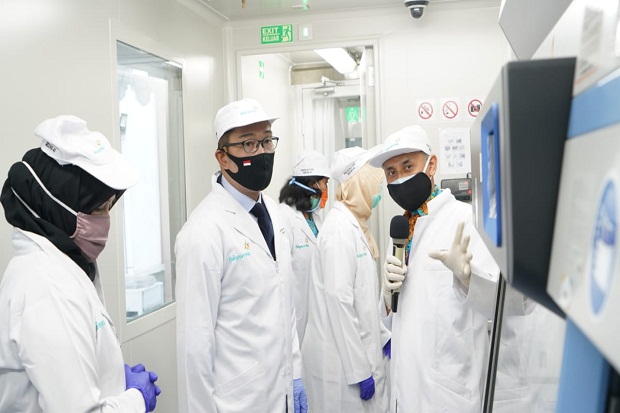 Bio Farma Serahkan Laboratorium...