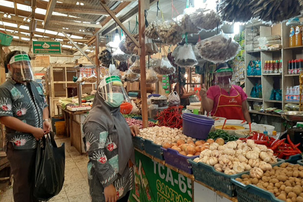 Pasar Jaya Jakut Terapkan...