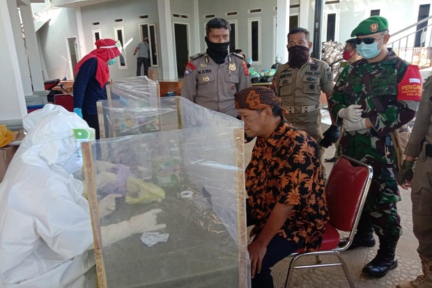 Akui Salah, Pengundang...
