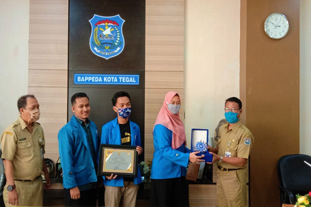 Mahasiswa Kampus UBSI...