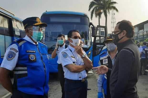 Atasi Penumpukan Penumpang,...