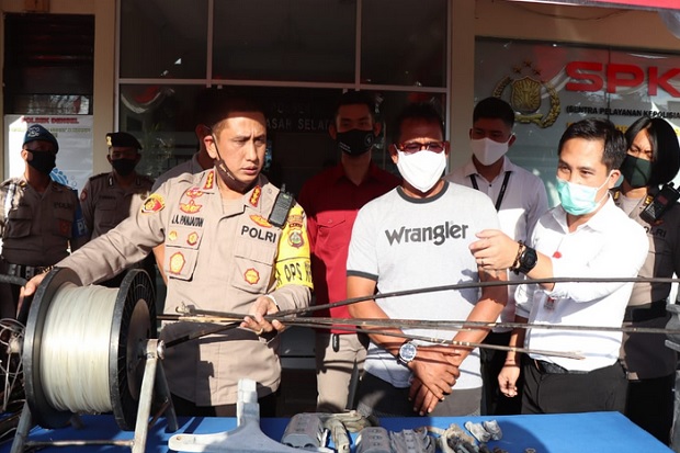 Pemain Layangan di Bali...