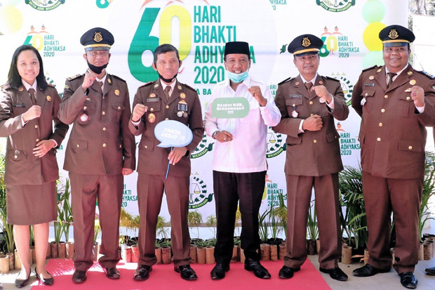 Hadiri Peringatan Bhakti...