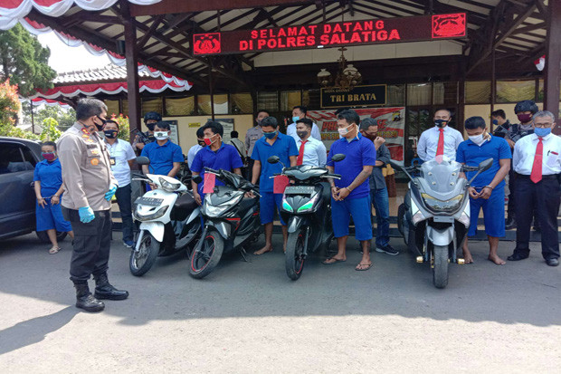 Polres Salatiga Ringkus...