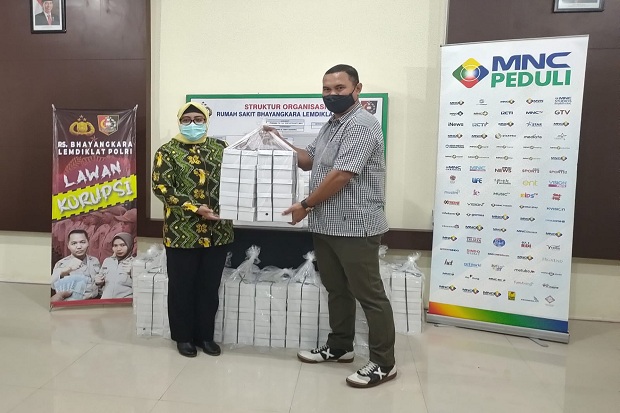 Dukung Tenaga Medis,...