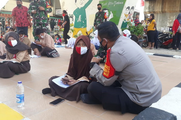Bantu Pembelajaran Jarak...