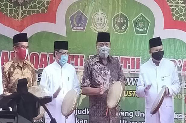 Buka MTQ Tingkat Provinsi,...
