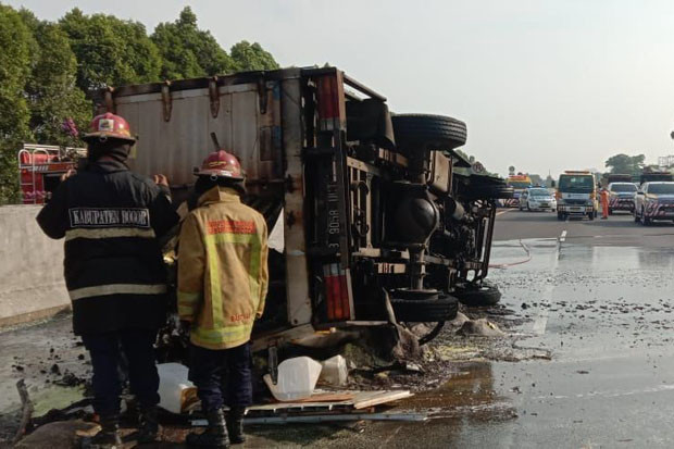 Truk Pengangkut Belerang...