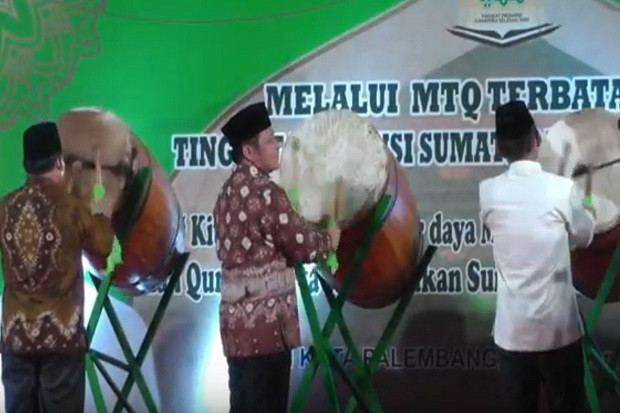 Gubernur Sumsel Buka...