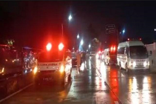 Viral Antrean Ambulans...