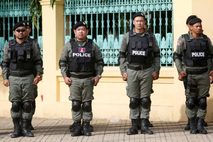 Cairkan Hubungan, FBI...