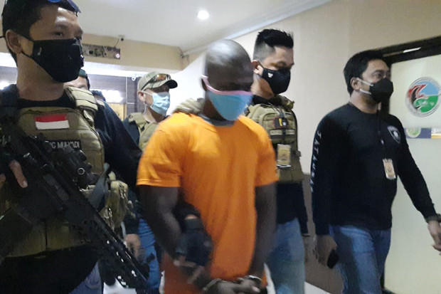Gunduli Rambut untuk...