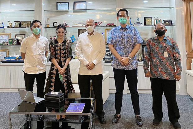 Ada Srikandi Dibalik...