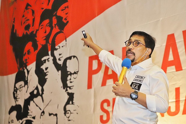 Peringati Hari Pahlawan,...