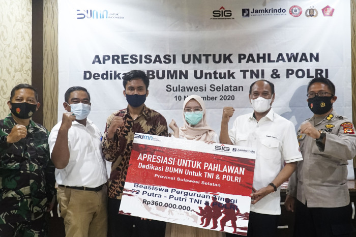 Hari Pahlawan, SIG Berikan...