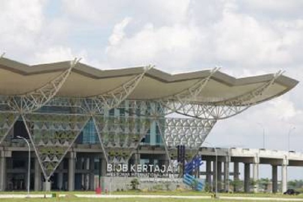 Sepi Penumpang, Bandara...